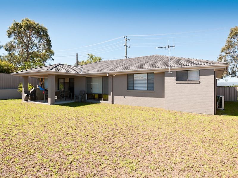 17 Edinburgh Drive, Taree NSW 2430