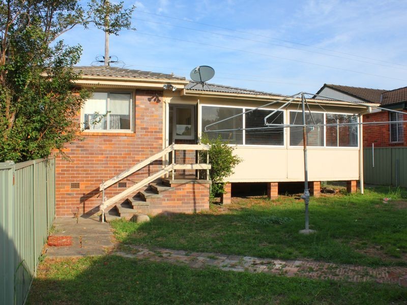 5 Ronald Road, Taree NSW 2430