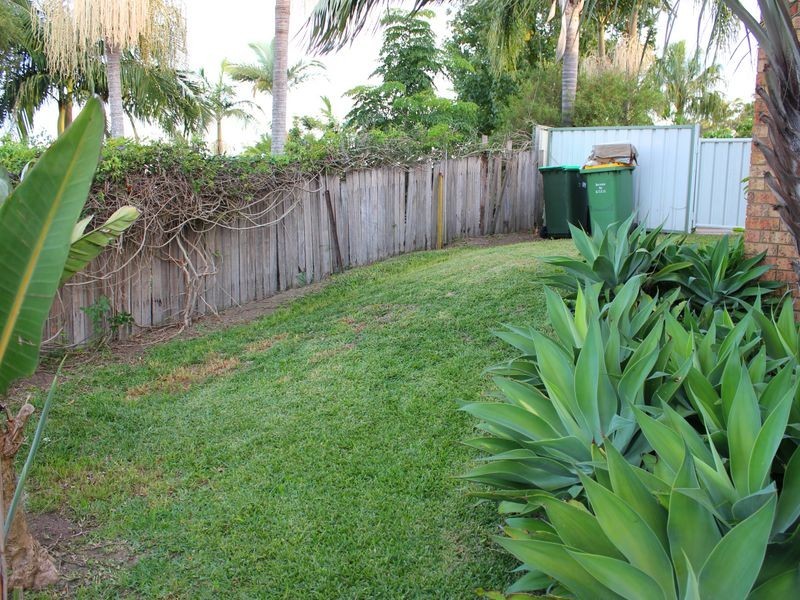 2/8 Talawong Drive, Taree NSW 2430
