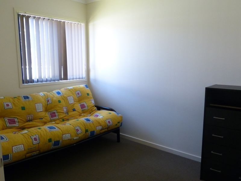2a Gwenneth Ave, Taree NSW 2430
