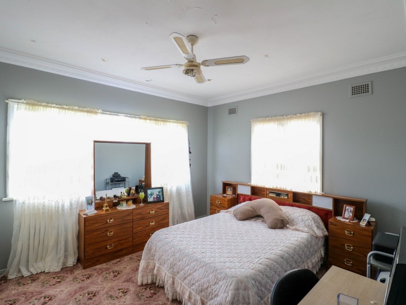 9 McRae Avenue, Taree NSW 2430