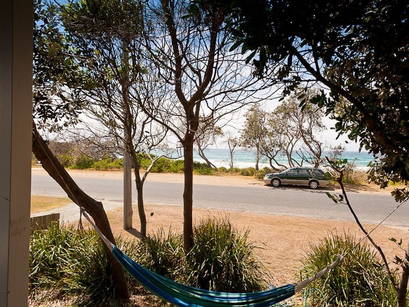 29 Pacific Parade, Old Bar NSW 2430