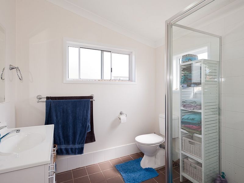 29 Pacific Parade, Old Bar NSW 2430