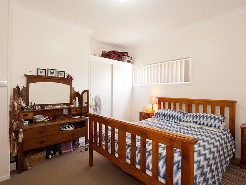 29 Pacific Parade, Old Bar NSW 2430