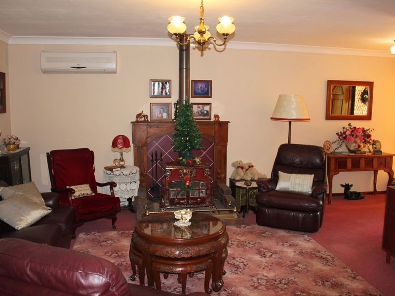 47 Bayview Crescent, Taree NSW 2430