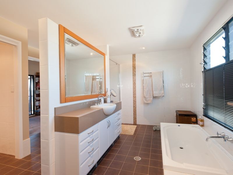 7 Main Road, Manning Point NSW 2430