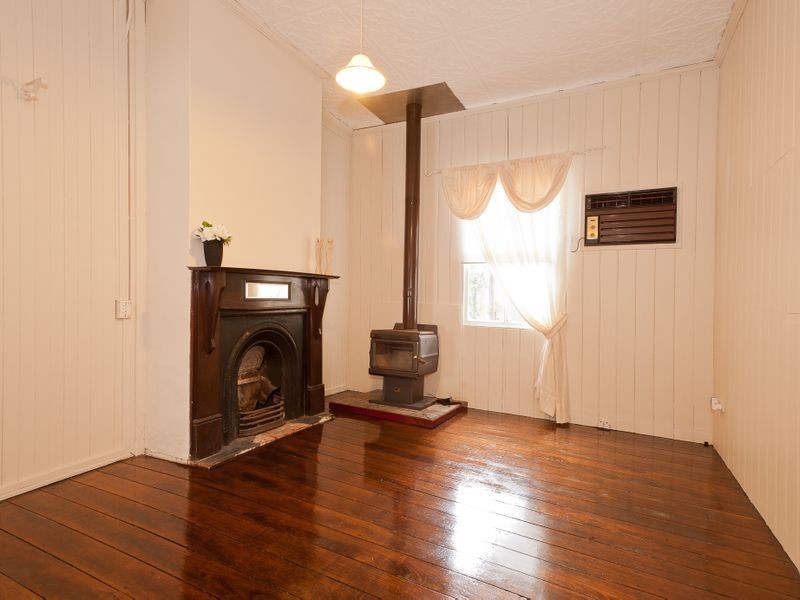 10 Stevenson Street, Taree NSW 2430