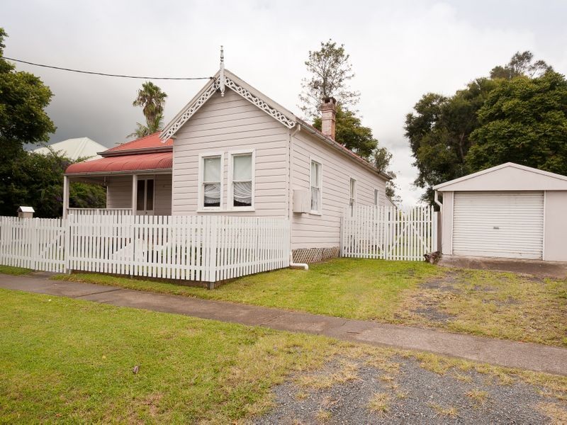 10 Stevenson Street, Taree NSW 2430
