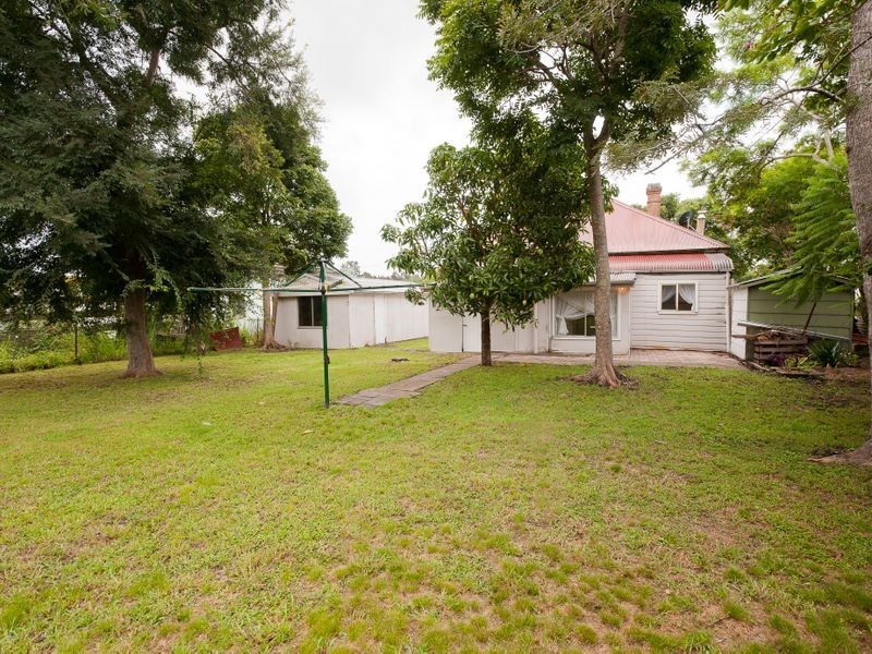 10 Stevenson Street, Taree NSW 2430