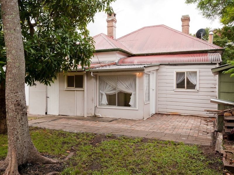 10 Stevenson Street, Taree NSW 2430