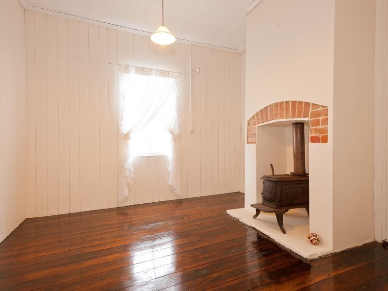 10 Stevenson Street, Taree NSW 2430