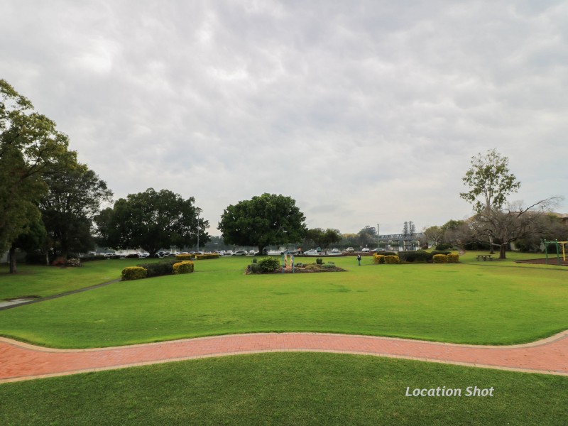 2/221 Victoria Street, Taree NSW 2430