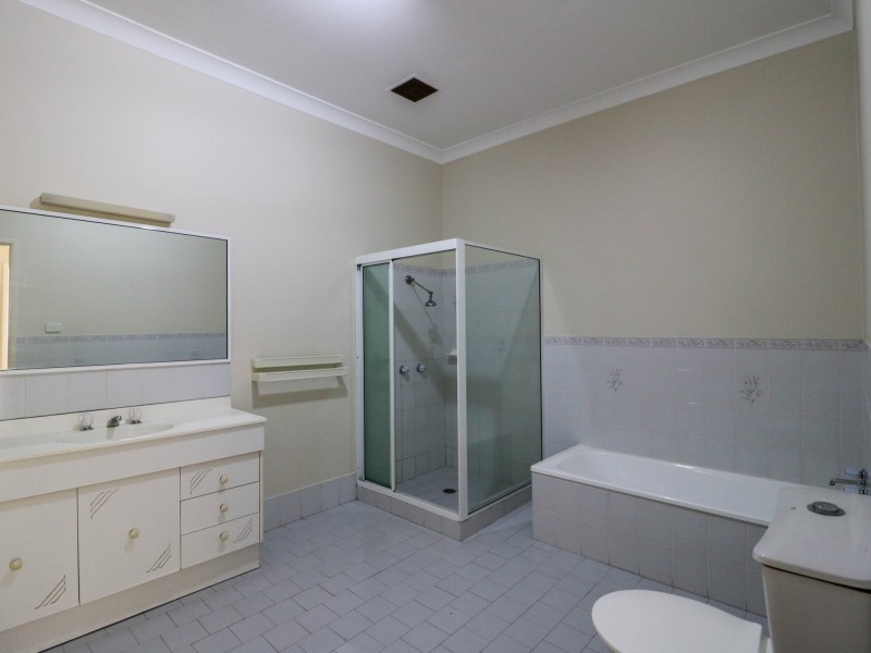 2/221 Victoria Street, Taree NSW 2430