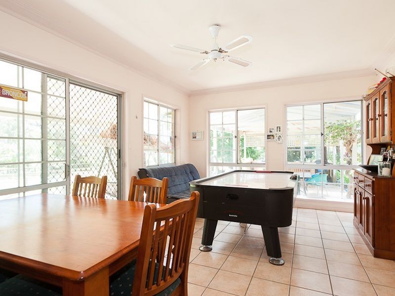 8 Farmborough Close, Cundletown NSW 2430