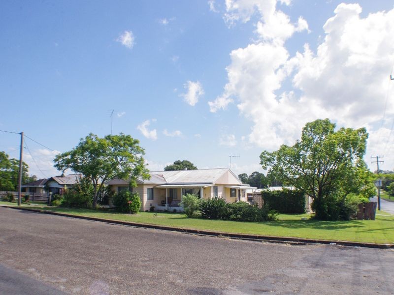 12 Kerle Street, Taree NSW 2430