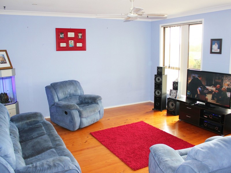 90 Kanangra Drive, Taree NSW 2430