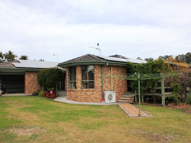 6 Uki Place, Taree NSW 2430