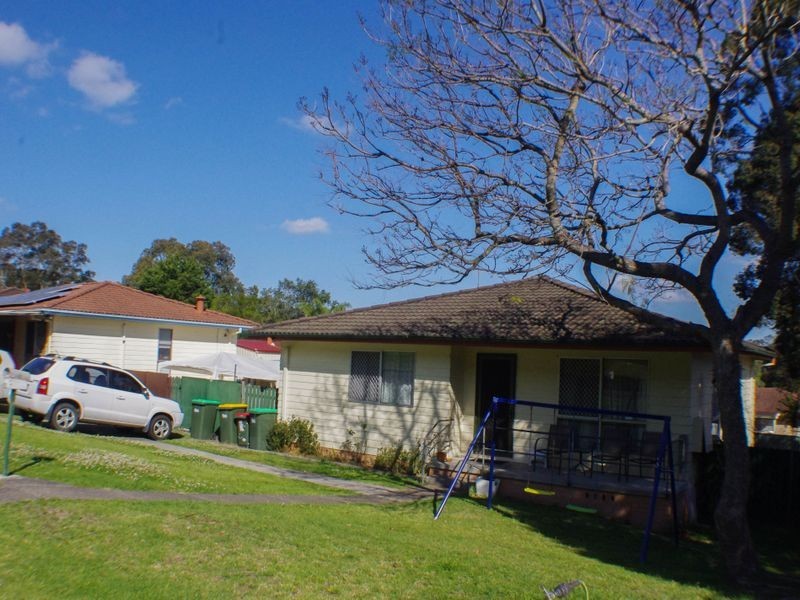 11 Fisher Street, Taree NSW 2430