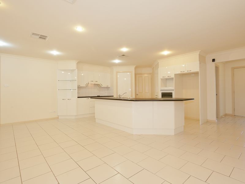 3 John Armstrong Close, Taree NSW 2430