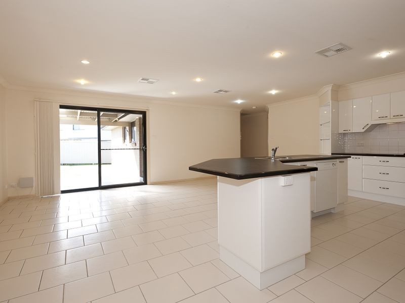 3 John Armstrong Close, Taree NSW 2430