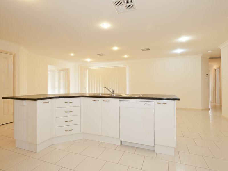 3 John Armstrong Close, Taree NSW 2430