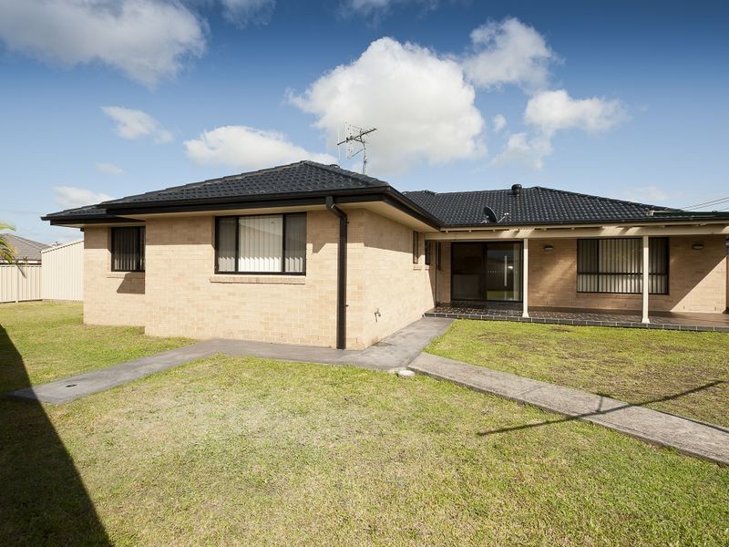 3 John Armstrong Close, Taree NSW 2430