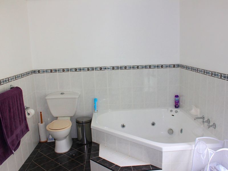 25 Talawong Drive, Taree NSW 2430