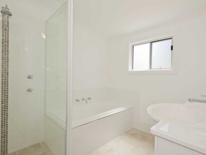 13 Flett Street, Taree NSW 2430