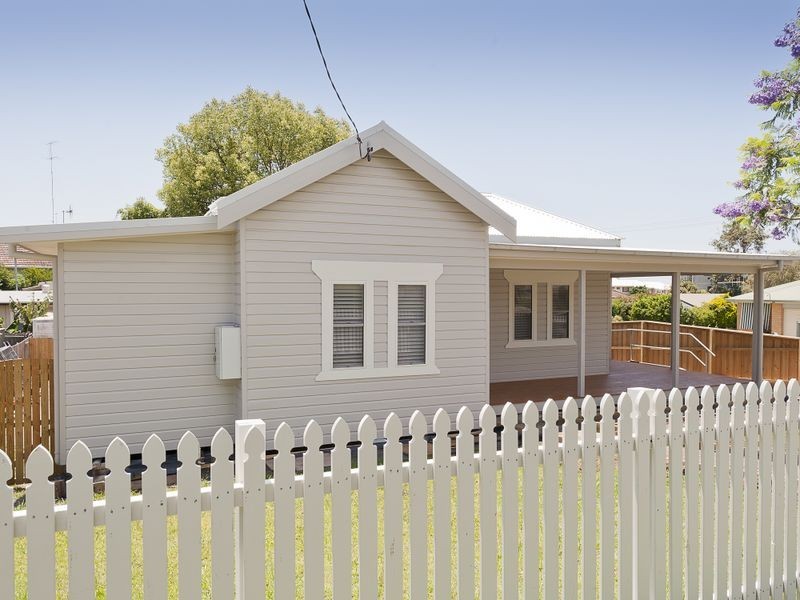 13 Flett Street, Taree NSW 2430