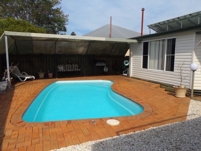 12 Chatham Avenue, Taree NSW 2430
