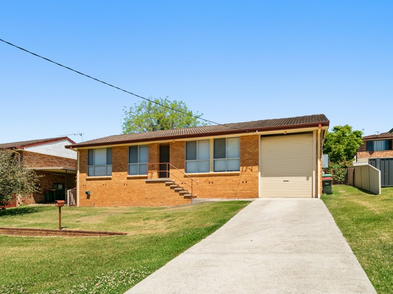 12 Peveril Street, Tinonee NSW 2430