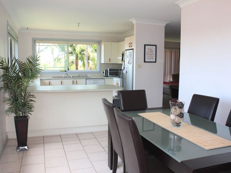 2/8 Talawong Drive, Taree NSW 2430