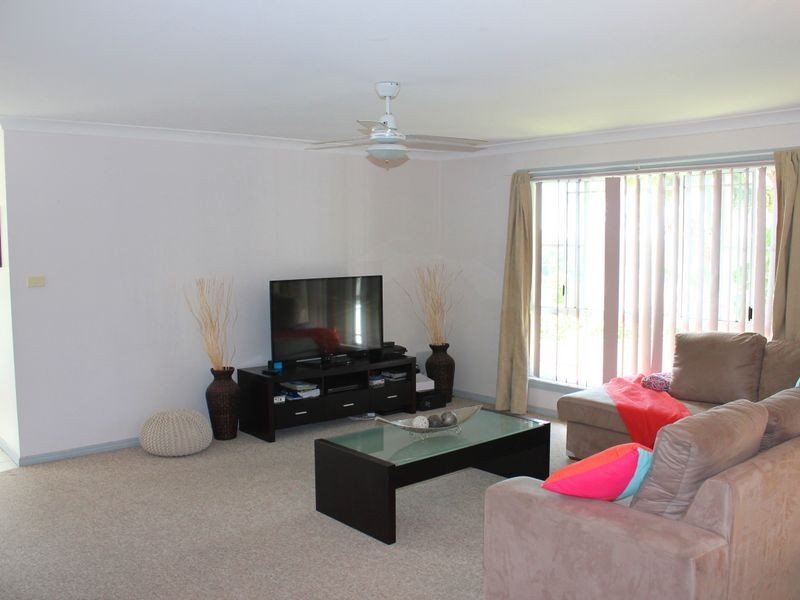 2/8 Talawong Drive, Taree NSW 2430