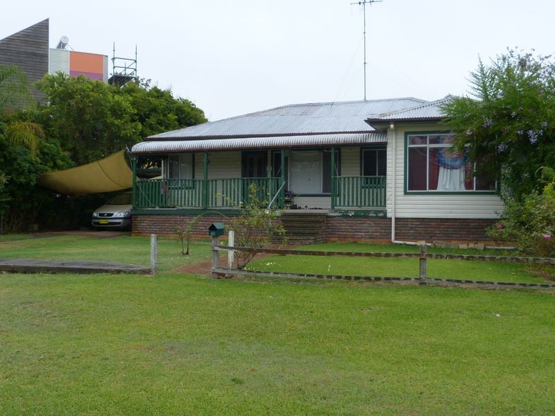 111 Albert Street, Taree NSW 2430