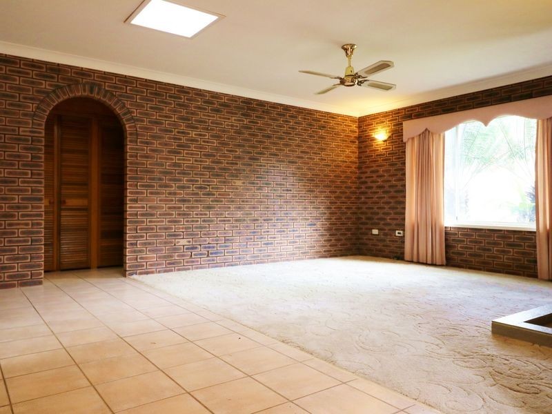 24 Bayview Crescent, Taree NSW 2430