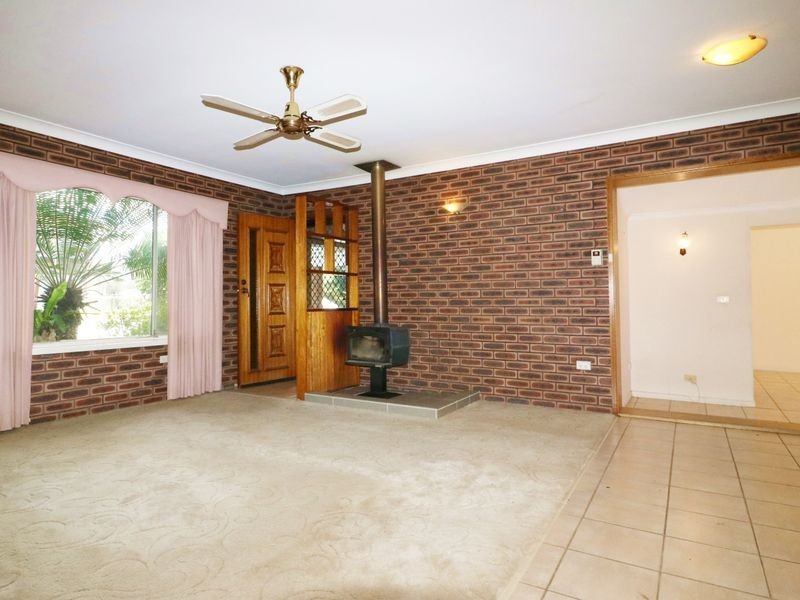 24 Bayview Crescent, Taree NSW 2430