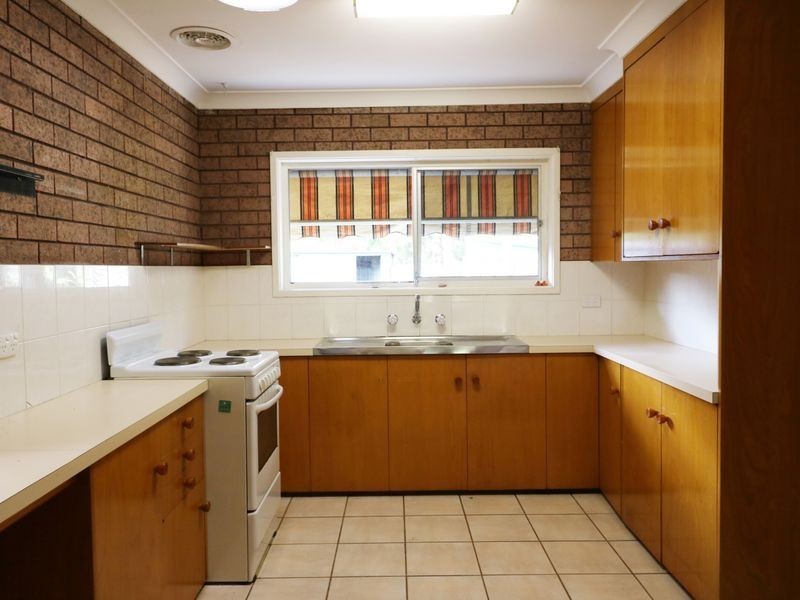 24 Bayview Crescent, Taree NSW 2430