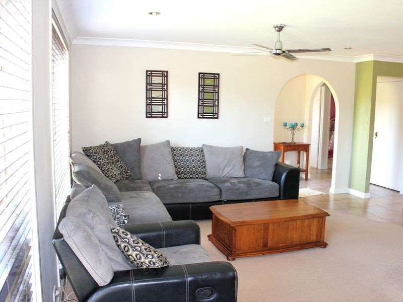 37 Rosewood Crescent, Taree NSW 2430