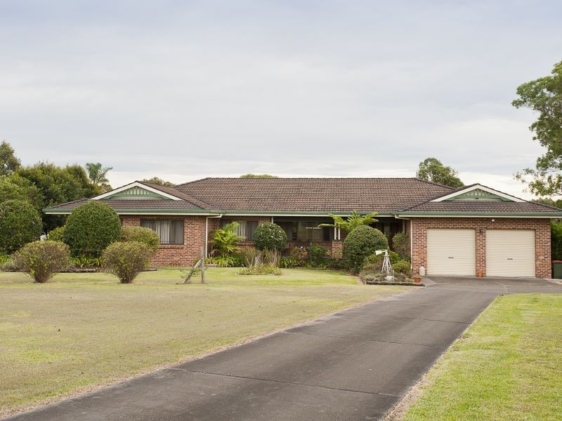 20 Kurrajong Crescent, Taree NSW 2430