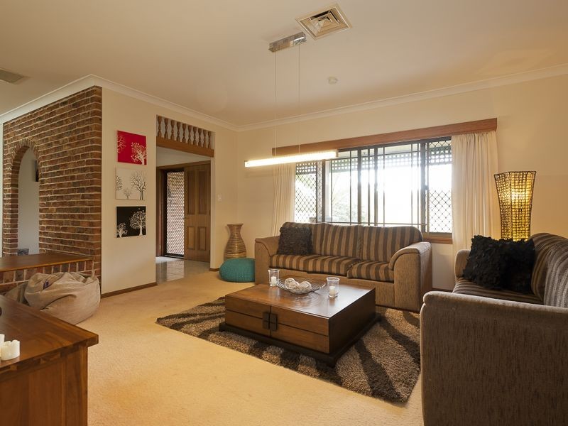 20 Kurrajong Crescent, Taree NSW 2430