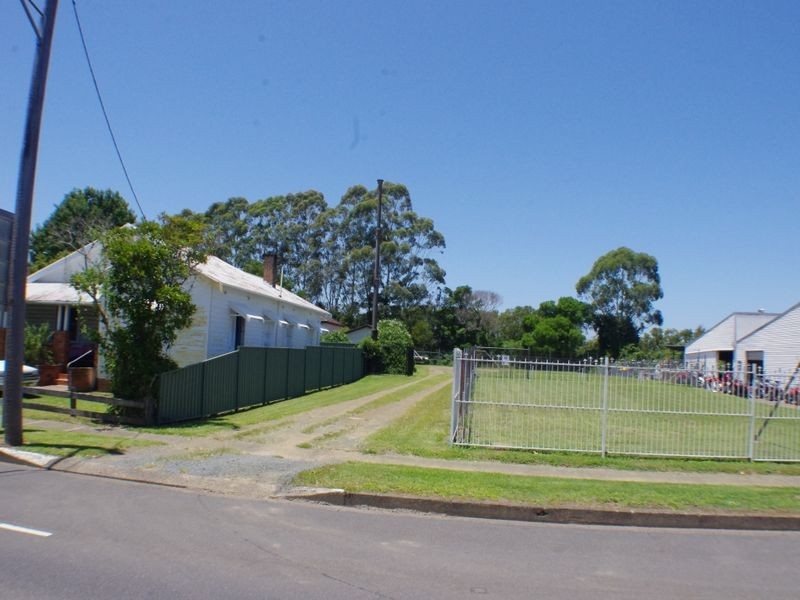 4-6 Victoria Street, Taree NSW 2430