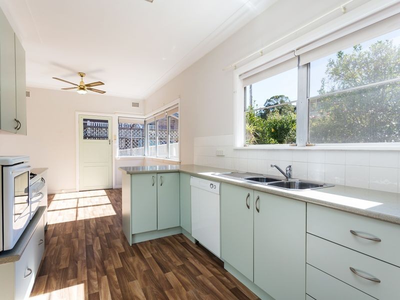 24 Maiden Avenue, Taree NSW 2430