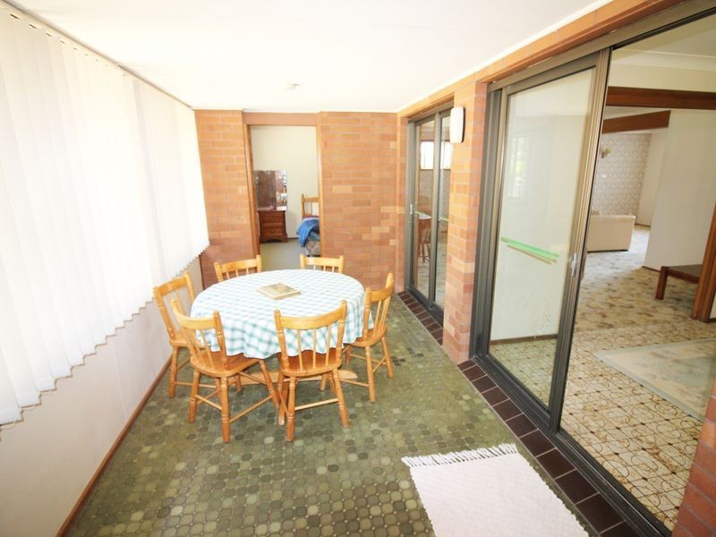 16 Coulston Street, Taree NSW 2430