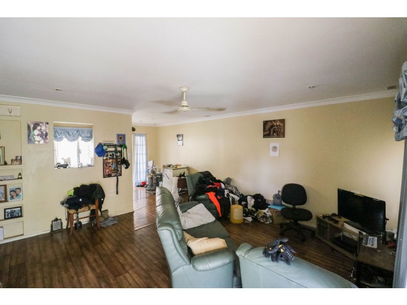 4 Hughes Street, Taree NSW 2430