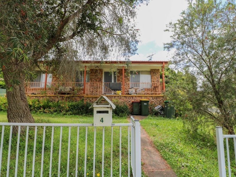4 Hughes Street, Taree NSW 2430