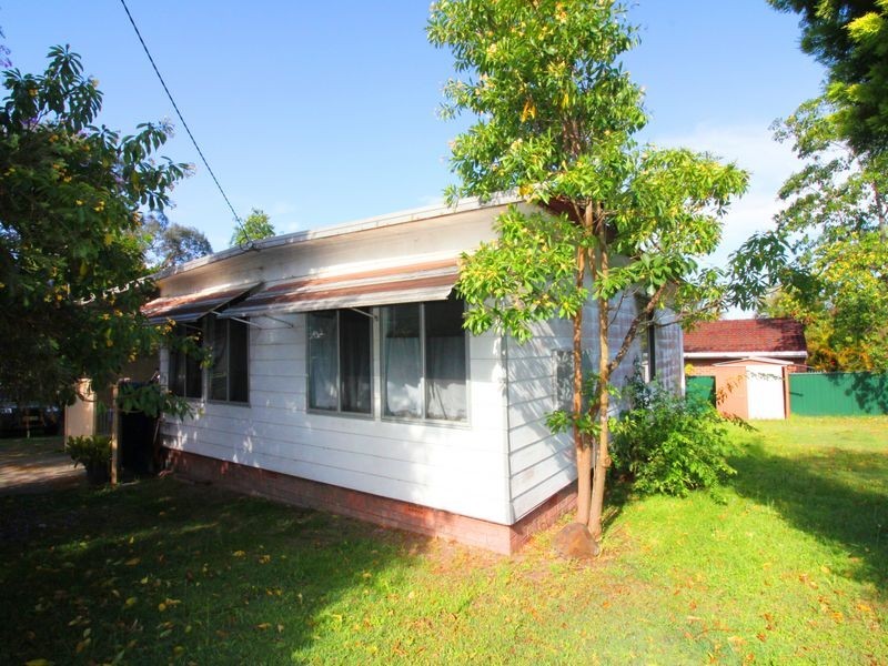 49 Kanangra Drive, Taree NSW 2430