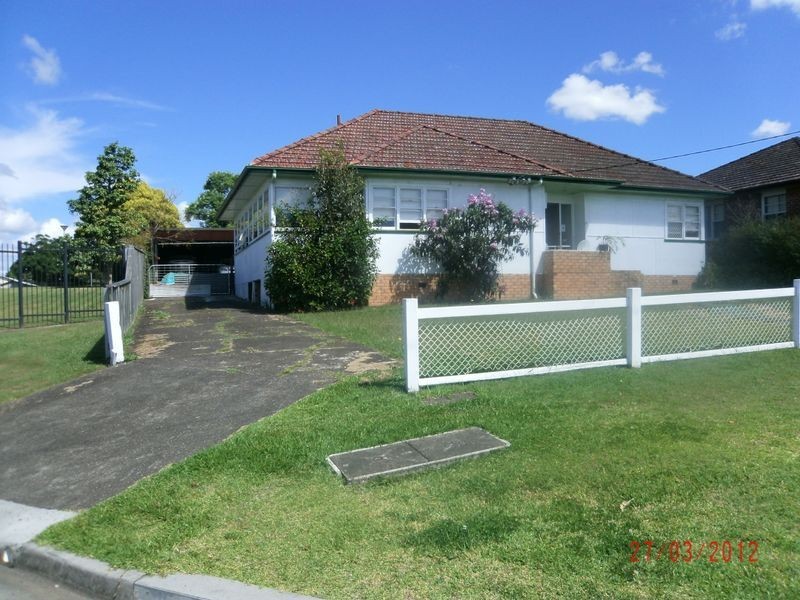 2 Boomerang St, Taree NSW 2430