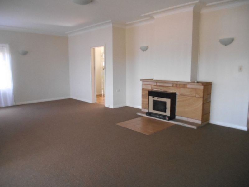24 Maiden Avenue, Taree NSW 2430