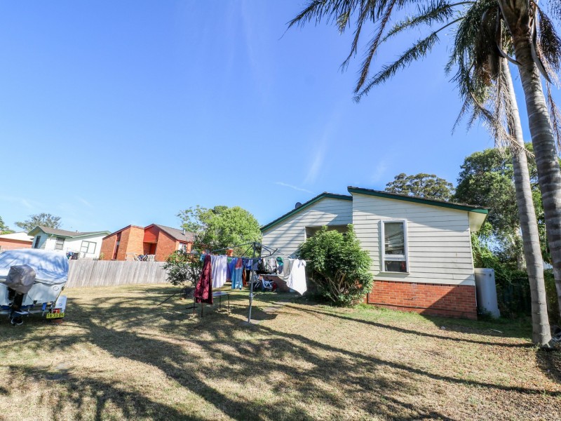 1 Pindari Crescent, Taree NSW 2430