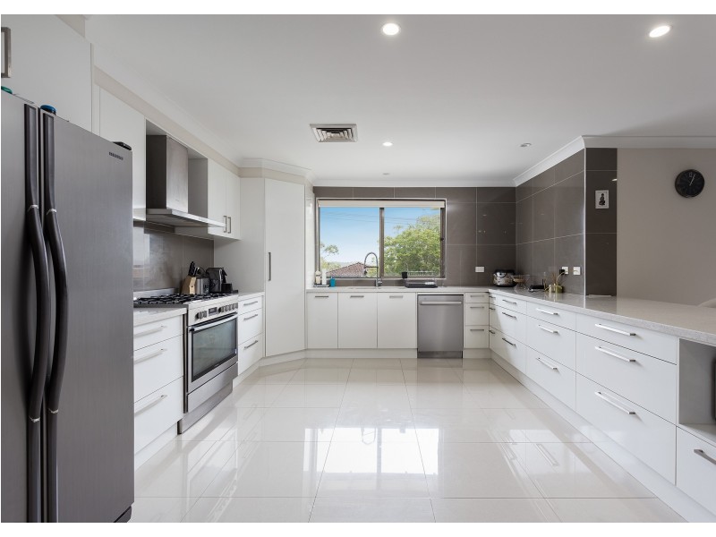 37 Ritchie Crescent, Taree NSW 2430